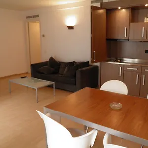 https://apartaments-sant-jordi-fontanella.catalonia-hotels.com